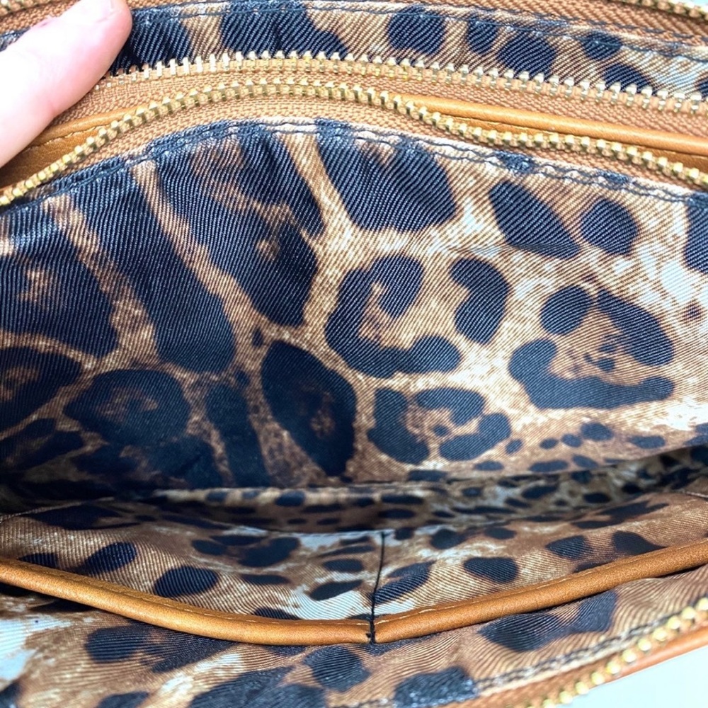Chico’s Vegan Leather Large Brown Clutch NWT - Picture 7 of 7